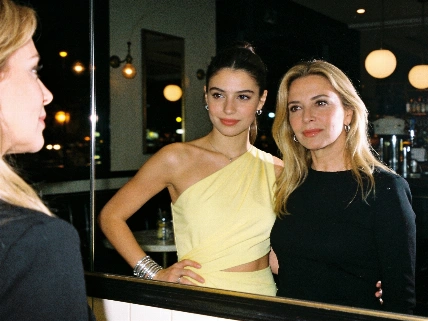 Allegra Cubero impacta por su parecido con Nicole Neumann en evento familiar De Chismes
