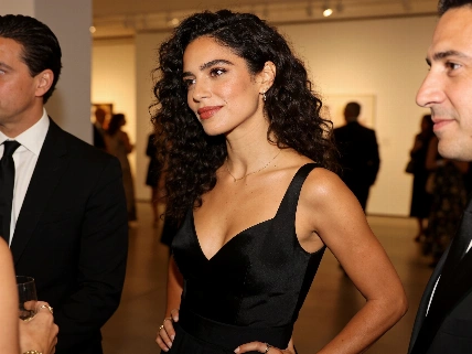 Eiza González termina rodaje de Iron Jane y destaca en desfile de Ralph Lauren De Chismes