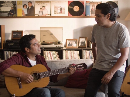 Charlie García revela cómo la música unió su vida con Leonel de Sin Bandera De Chismes