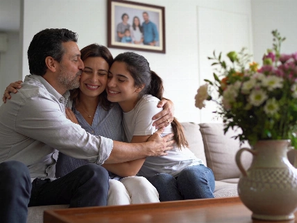 Sebastián Wainraich y Dalia Gutmann celebran los 19 años de su hija Kiara De Chismes