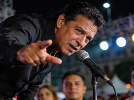 Aleks Syntek responde a las acusaciones tras su concierto De Chismes