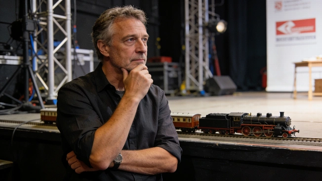 Fernando Marín revela cómo Plácido Domingo cambió su proyecto teatral De Chismes